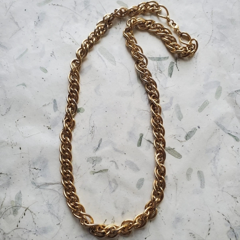 Vintage Monet Gold Tone Twisted Chain Necklace